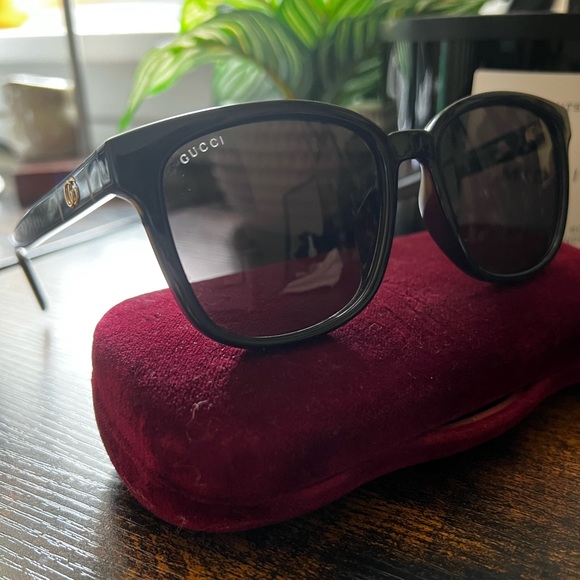 Gucci sunglasses - Picture 4 of 6